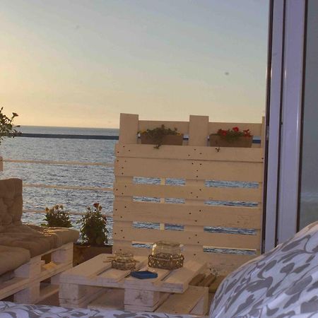 Отель Sea View Life Карини Экстерьер фото