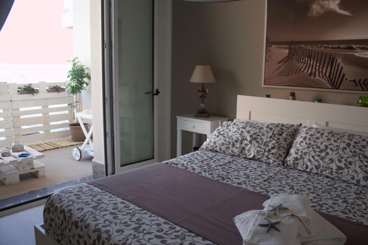 Отель Sea View Life Карини Экстерьер фото