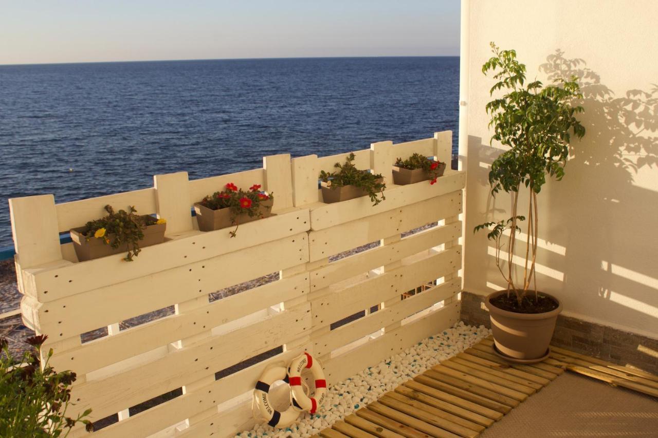 Отель Sea View Life Карини Экстерьер фото
