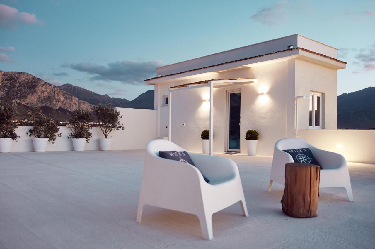 Отель Sea View Life Карини Экстерьер фото