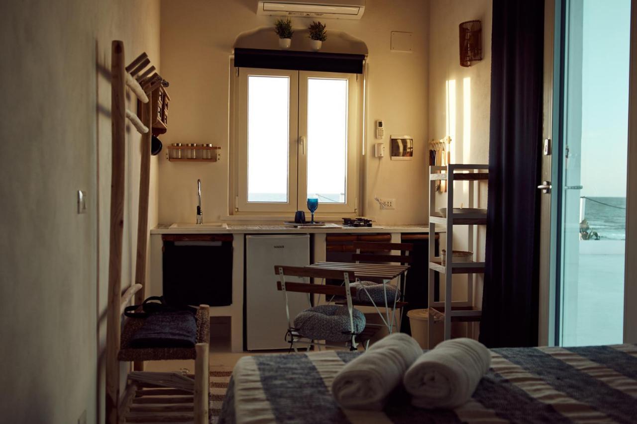 Отель Sea View Life Карини Экстерьер фото