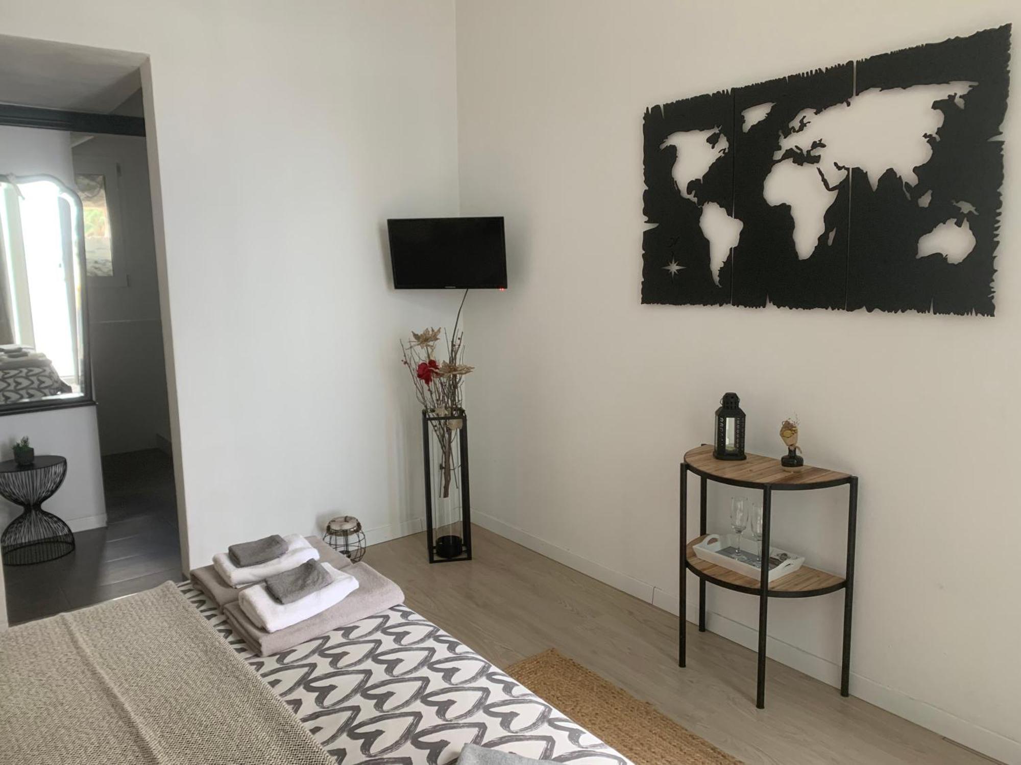 Отель Sea View Life Карини Экстерьер фото